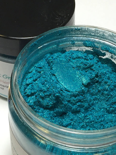 Peacock Green Mica - Ethically Sourced and Cruelty Free