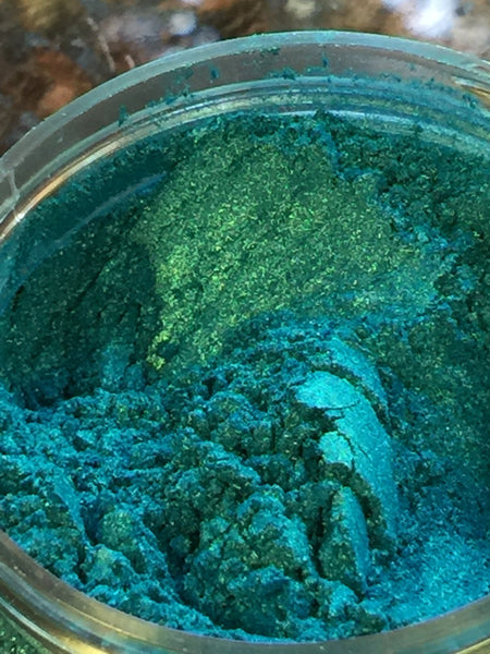 Peacock Green Mica - Ethically Sourced and Cruelty Free